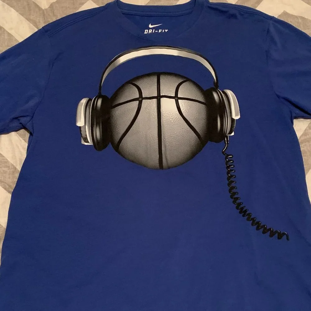 3/$25 Youth Large Nike Dry Fit - Picture 1 of 4